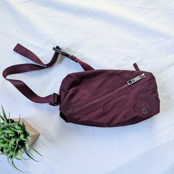 Lululemon Fast Trak Belt Bag - Fanny Pack